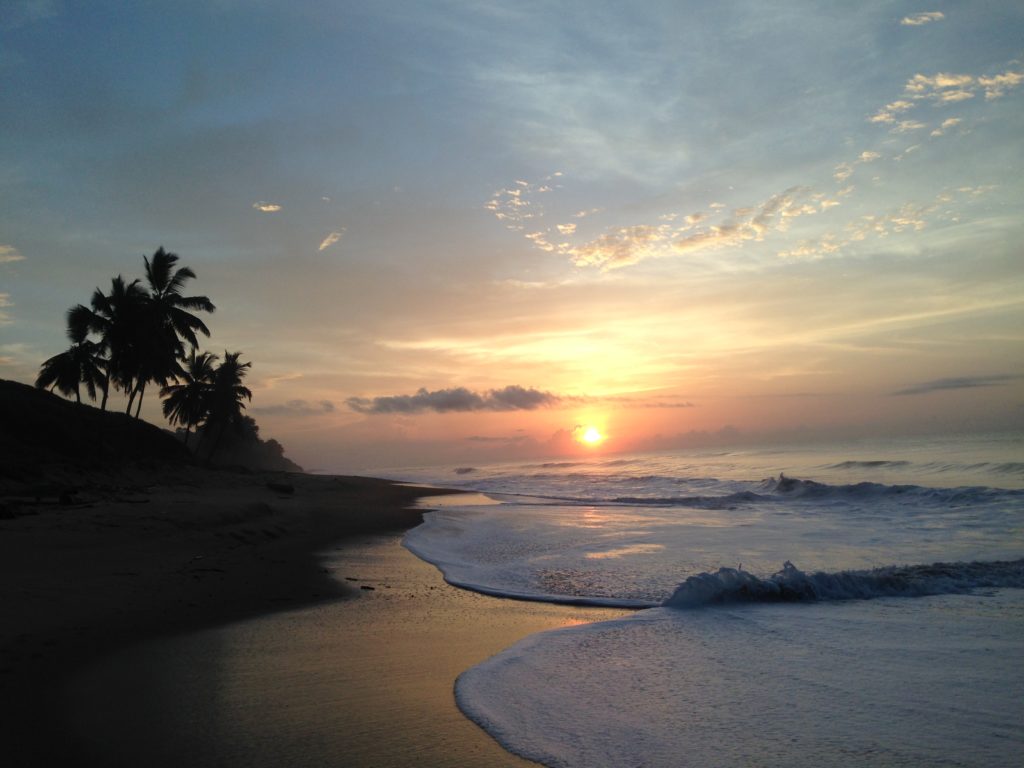 Zum joggen geht's ab und zu zum Sonnenaufgang an den Strand